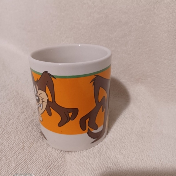 Vintage Looney tunes screaming taz coffee mug - Picture 4 of 8